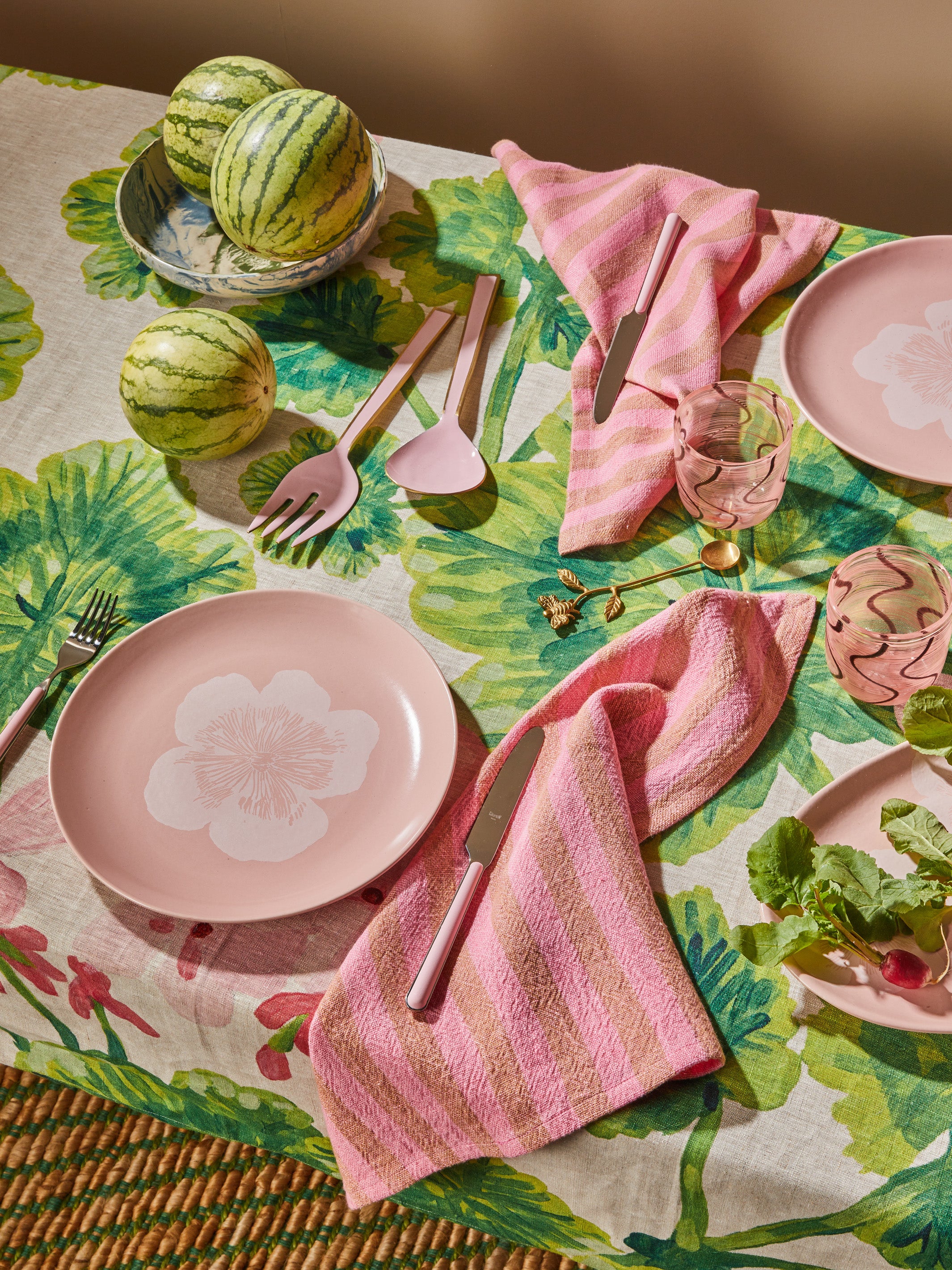 Geranium Multi Linen Tablecloth - Image 5