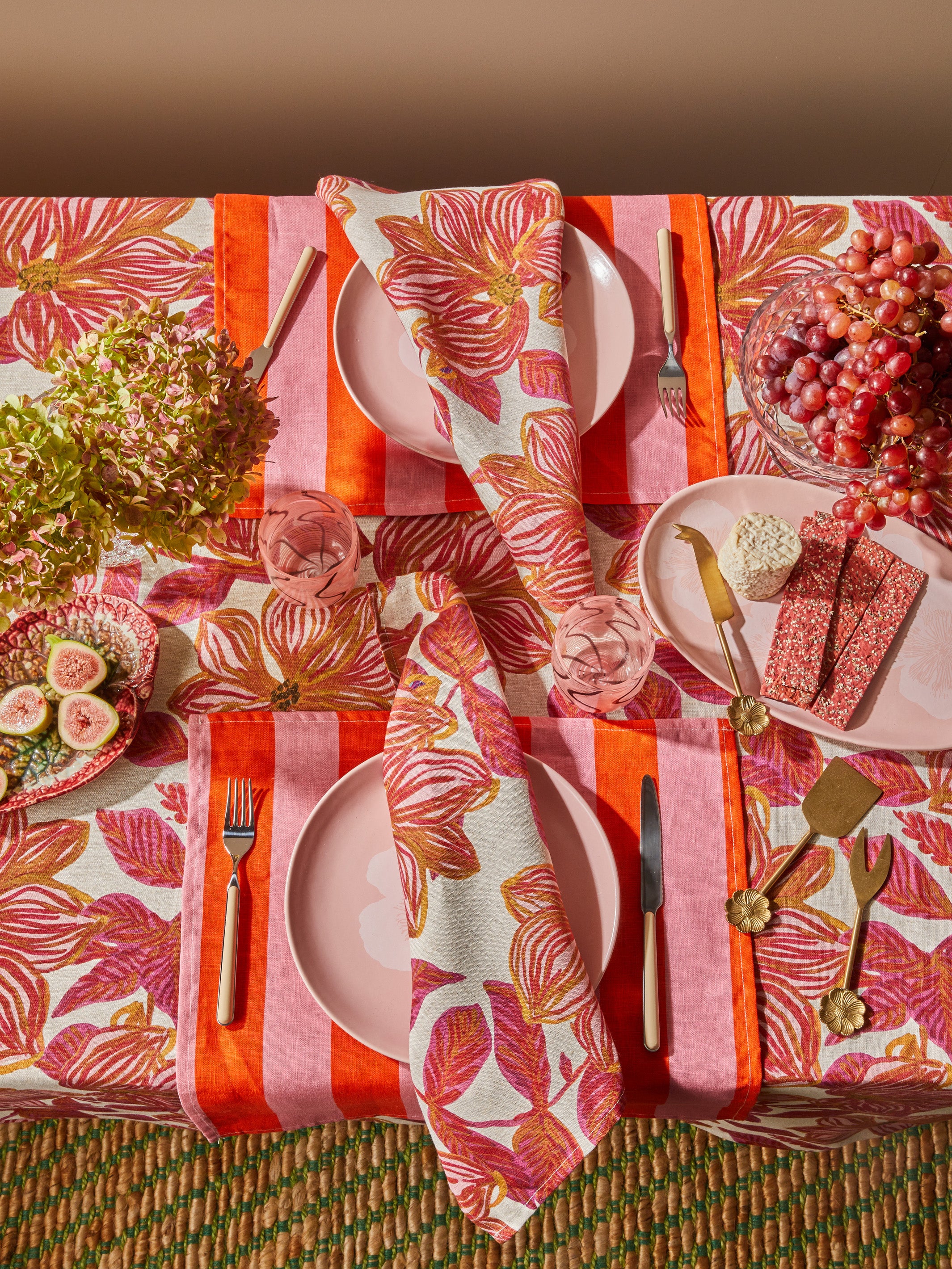 Jardin Pink Plate - Image 6